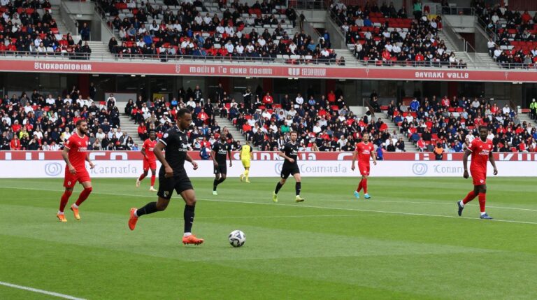 Stade Toulousain 2025-2026 : l’effectif complet dévoilé, Dupont de retour pour une saison historique